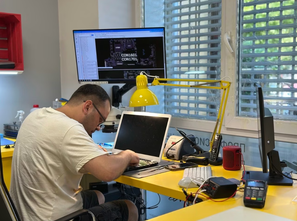 Замена экрана ноутбука